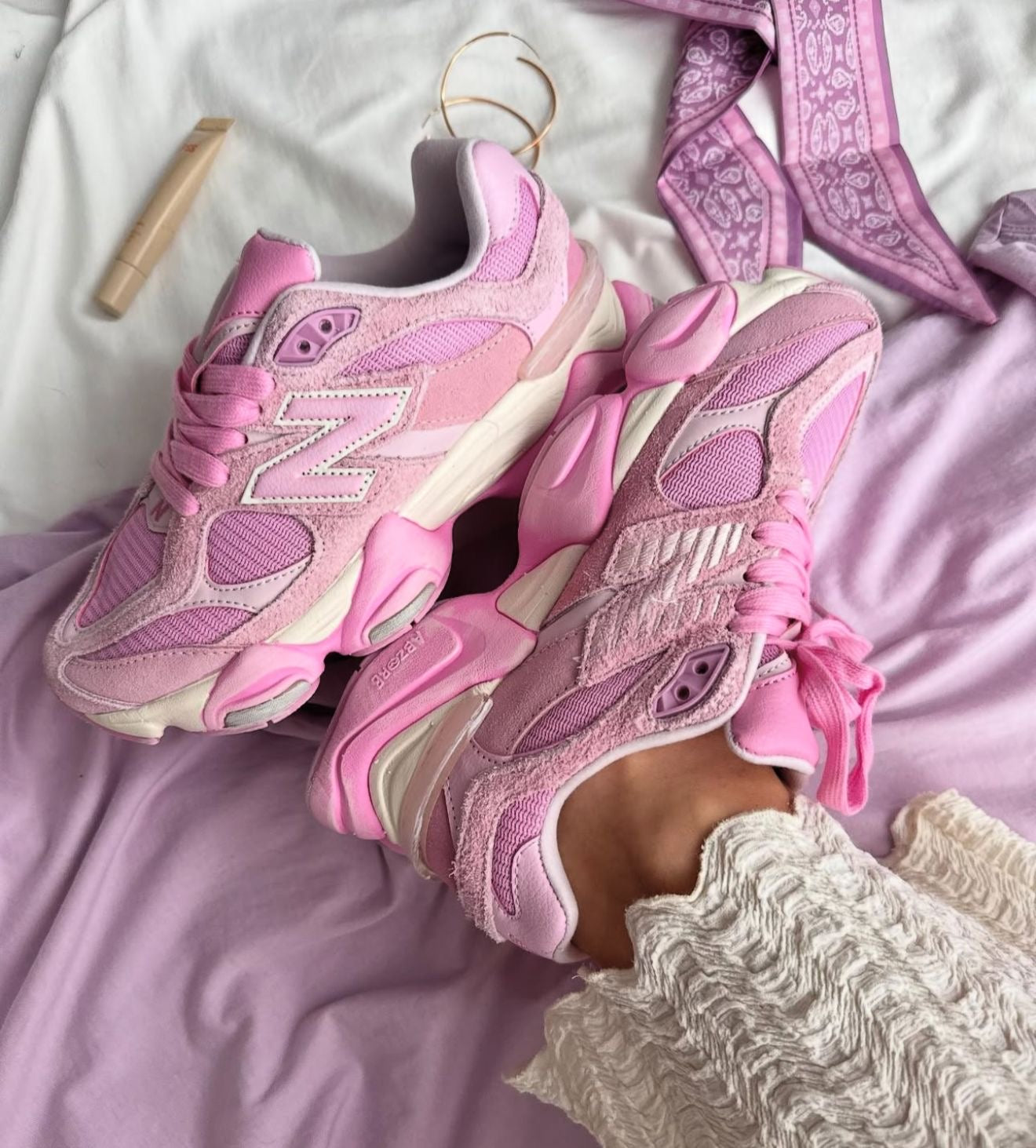 NEW BALANCE 9060