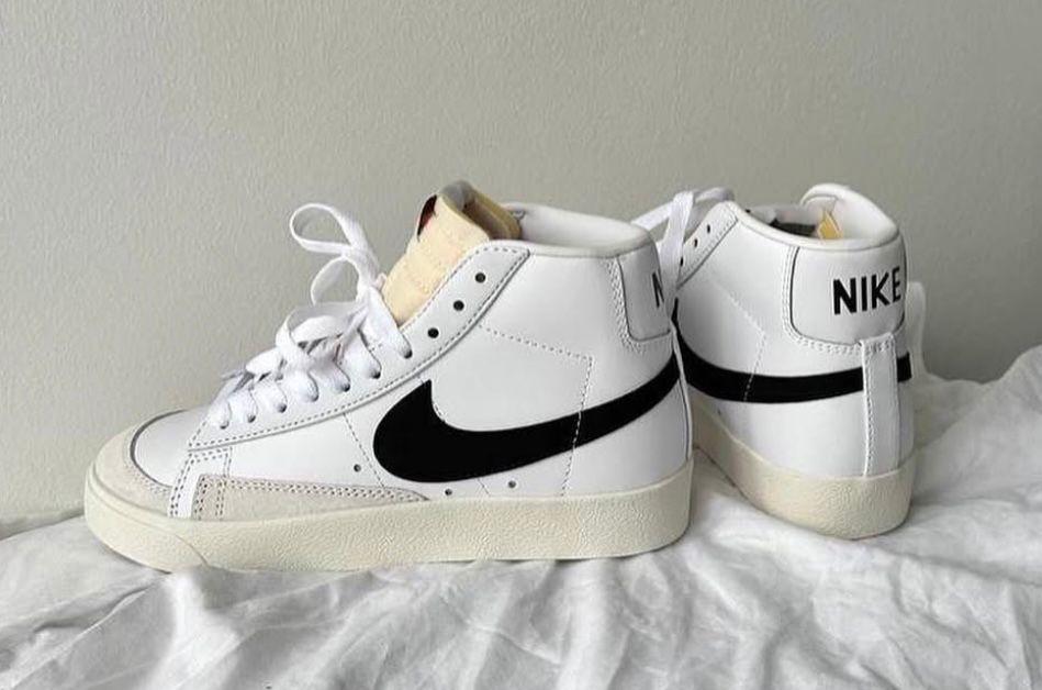 NIKE BLAZER