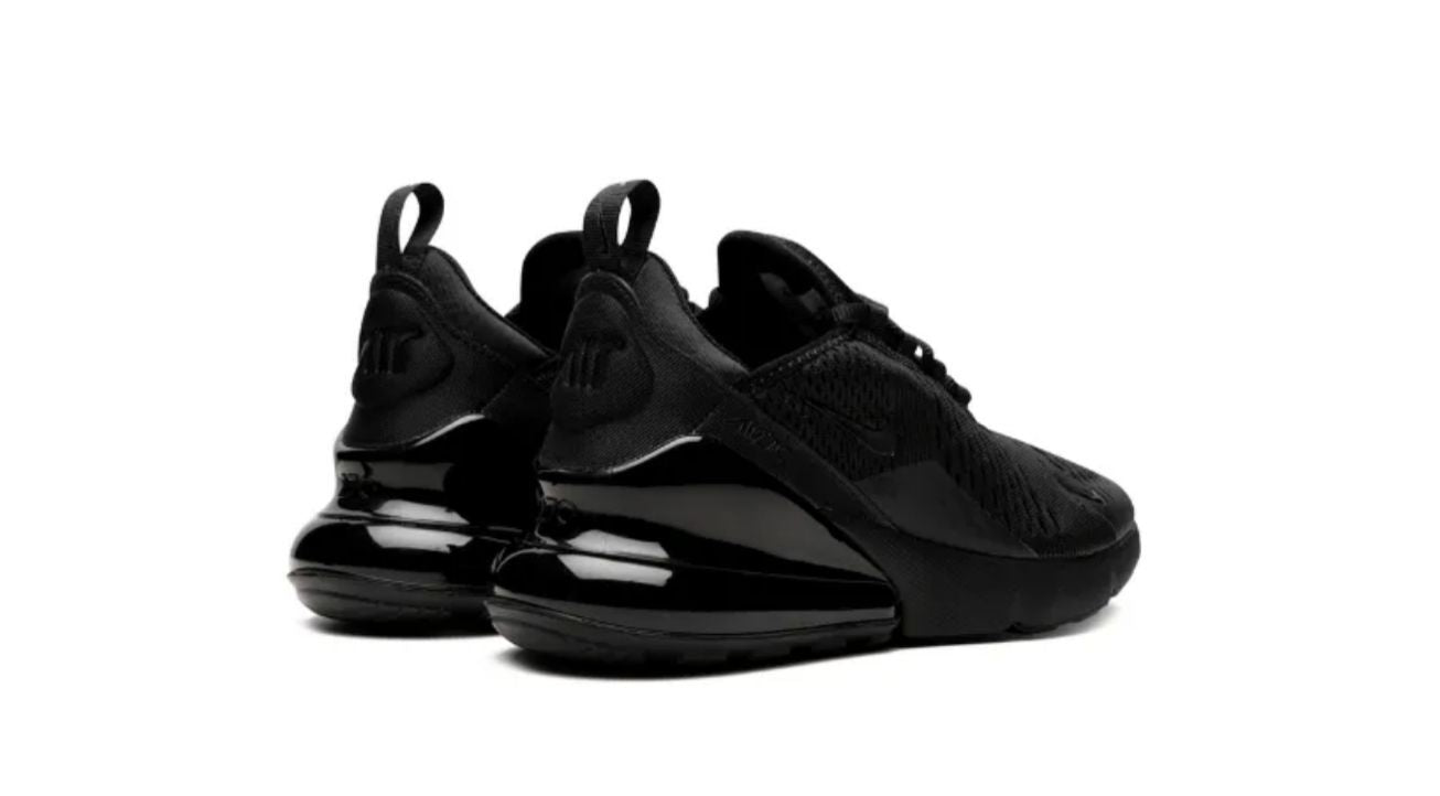 NIKE 270