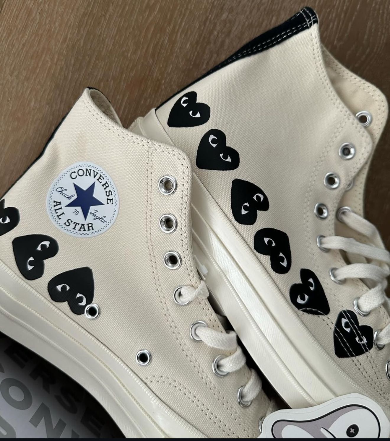 COMME DES GARCONS PLAY X CONVERSE