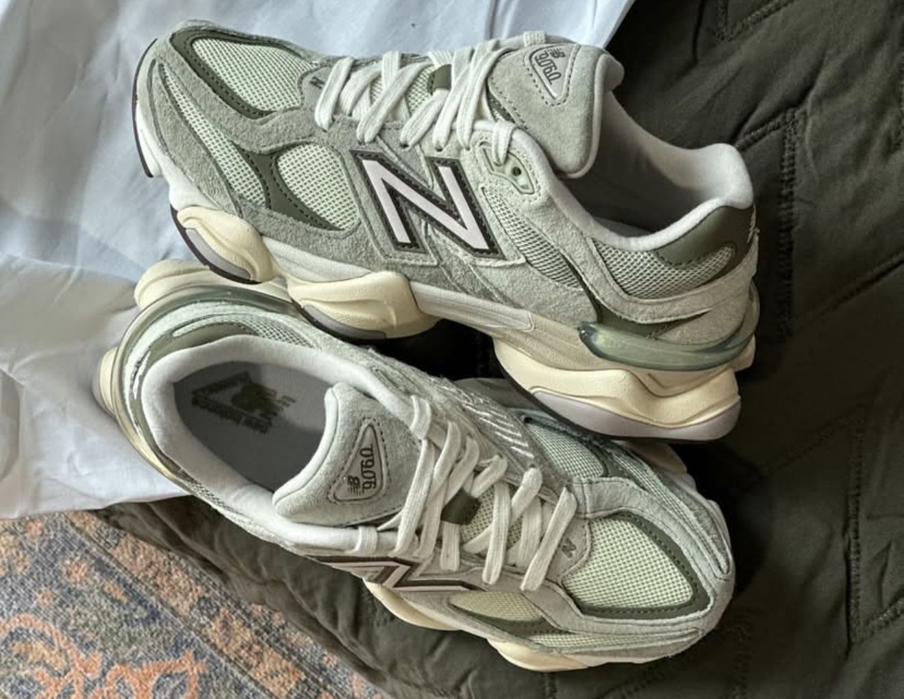 NEW BALANCE 9060