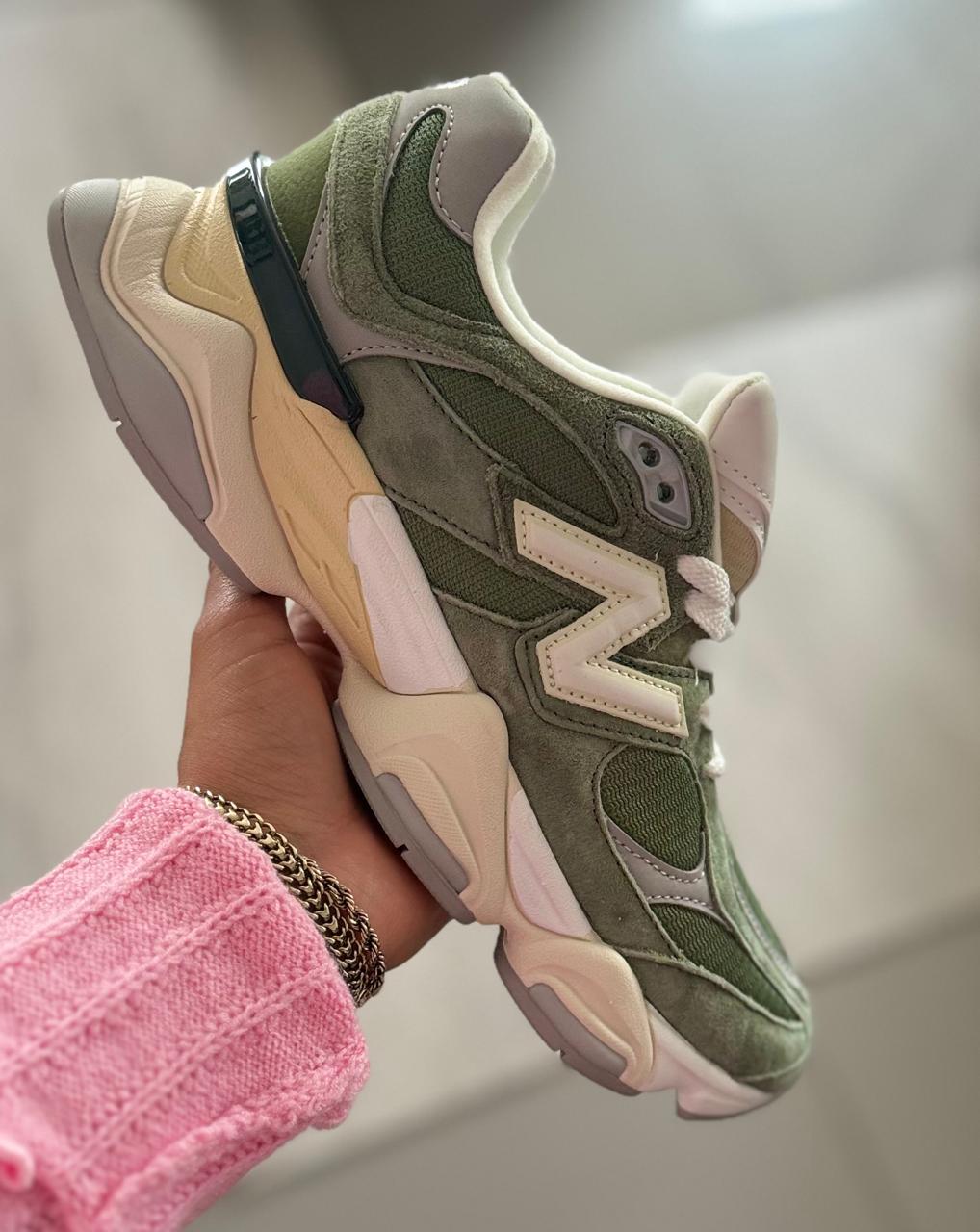 NEW BALANCE 9060