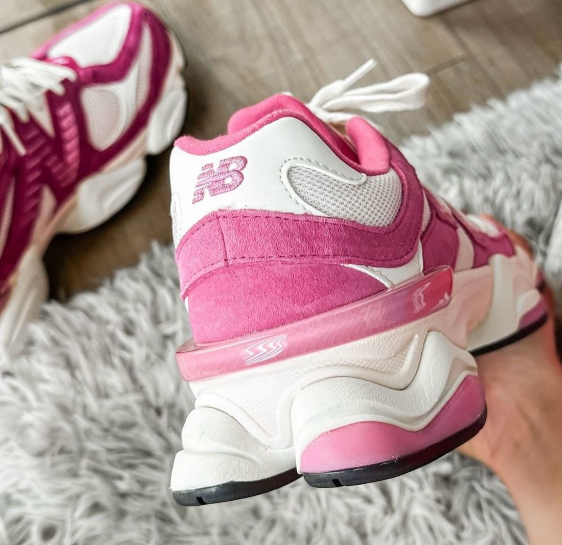 NEW BALANCE 9060