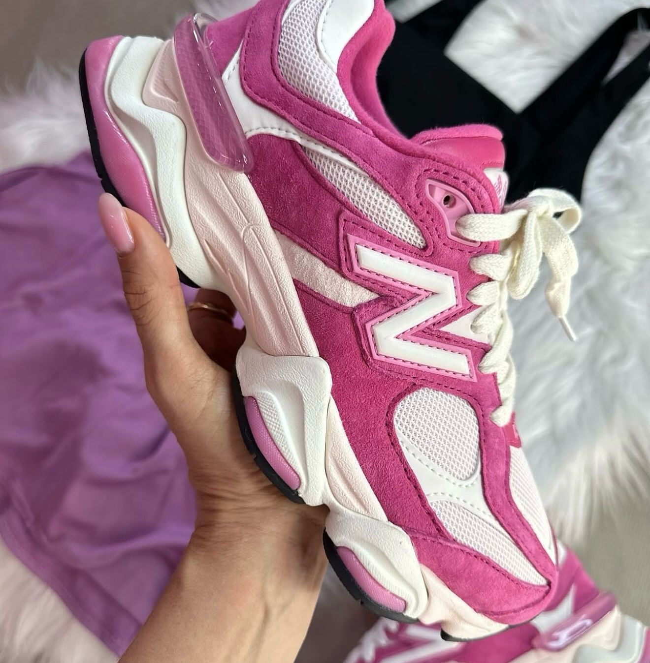 NEW BALANCE 9060
