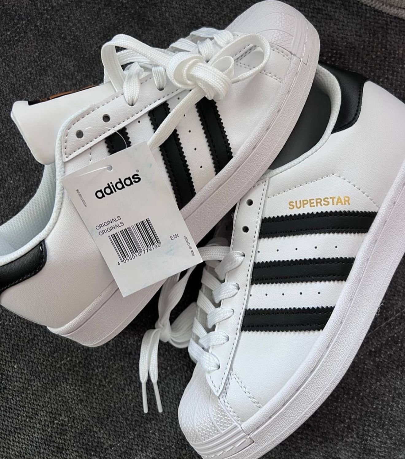 ADIDAS SUPERSTAR