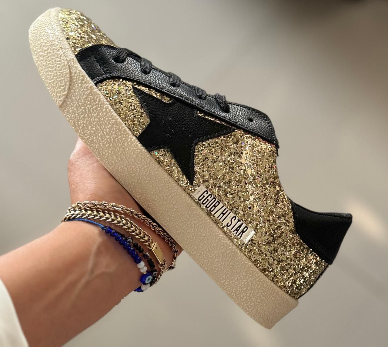 GOLDEN GOSSE