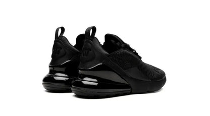 NIKE 270