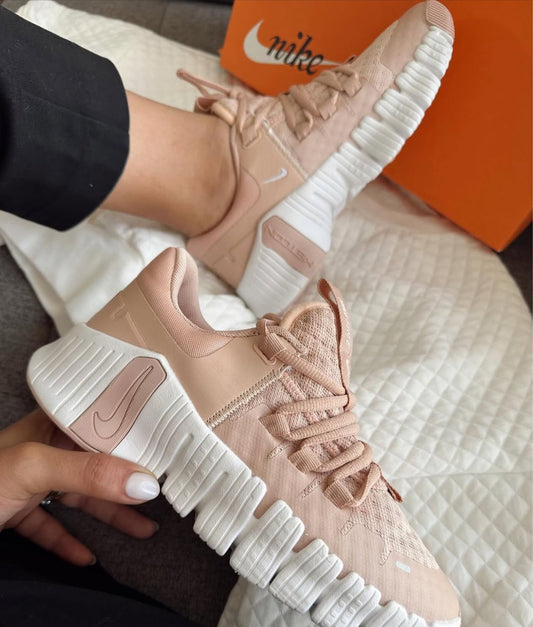 NIKE FREE METCON 6