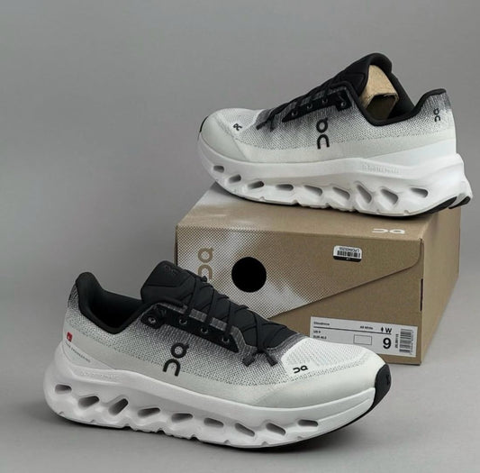 ON CLOUD BLACK IVORY